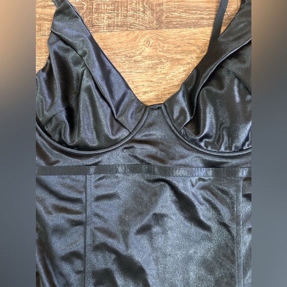 Women's Satin Deep V Neck Sleeveless BodysuitSnap Crotch Thong LeotardUnderwire - Picture 5 of 7